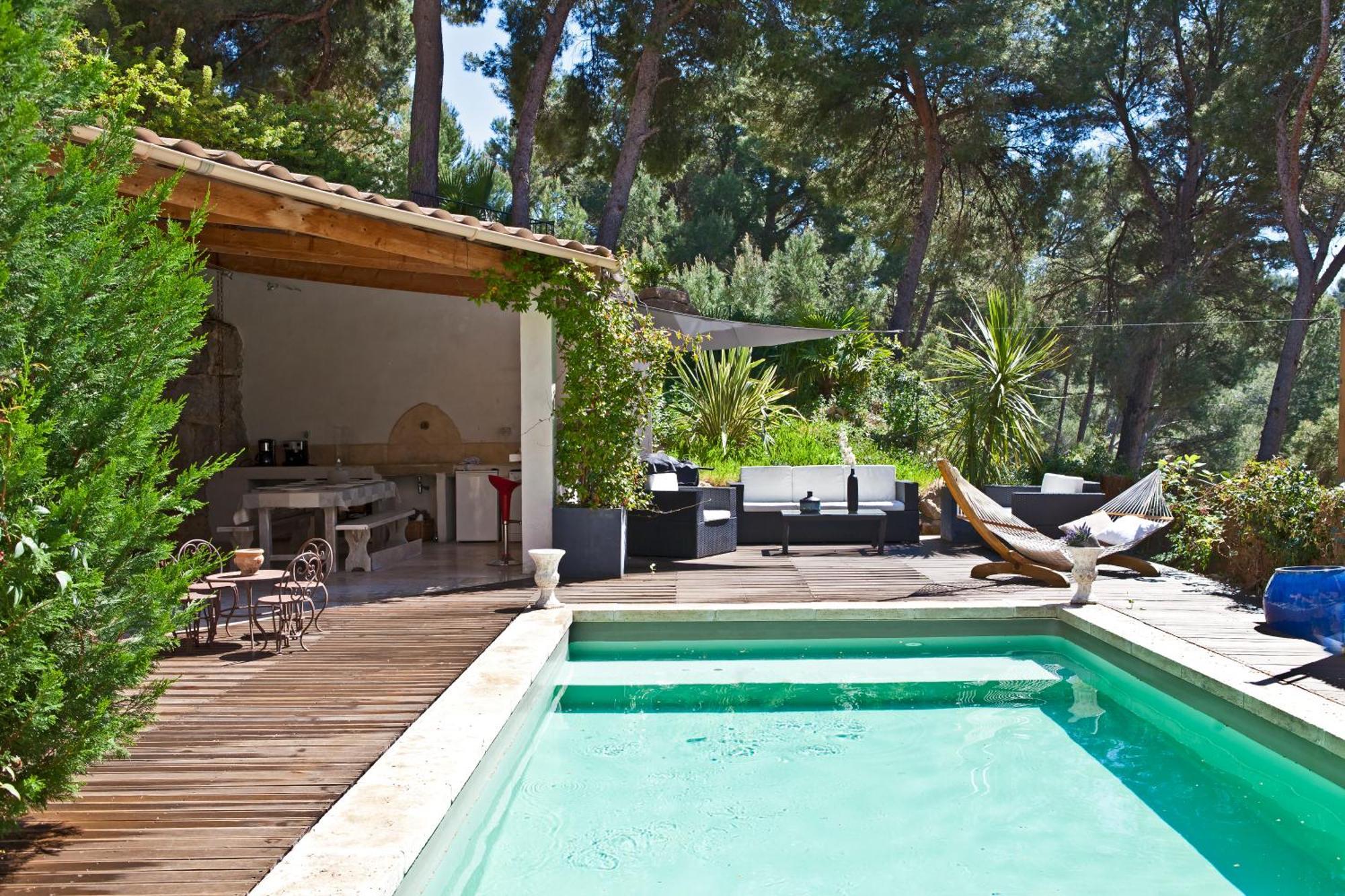 Le Mas Des Roches A Velaux Exterior photo